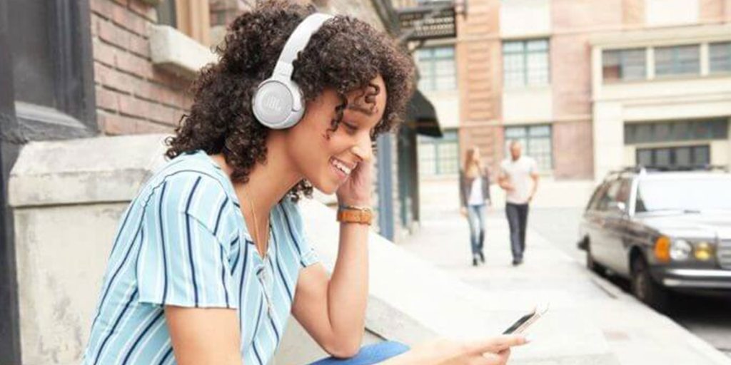 هدفون وایرلس-وب سایت موبونیاز